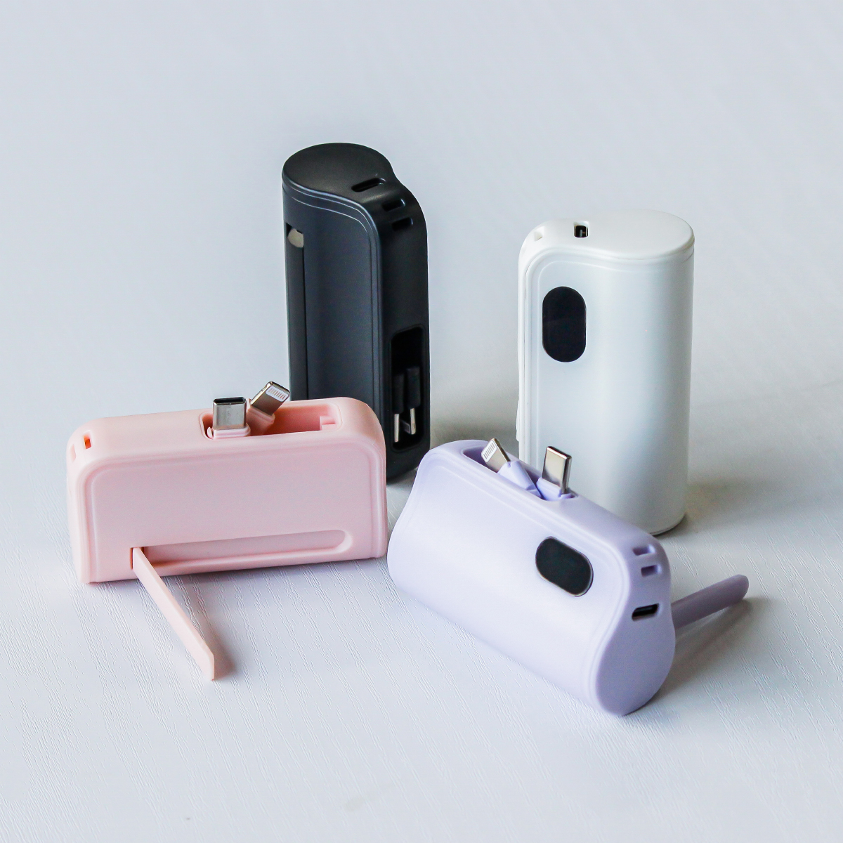 4000/5000mah Mini Tail Plug Digital Display Cell Phone Holder 3 in 1 Mobile Powerbank Dual Head Built-In Cable Mobile Power Bank
